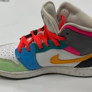 Nike Multicolor Kids Sneakers with Orange Laces